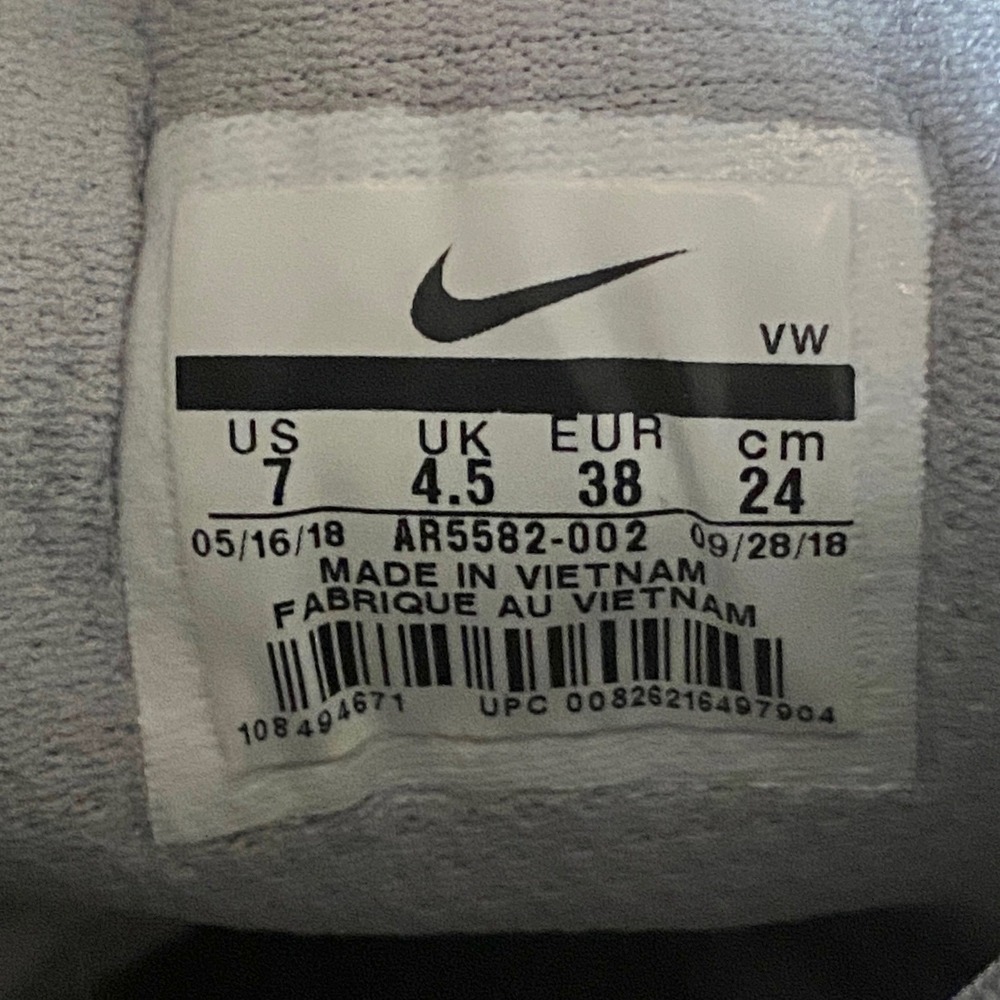 Nike Women's Golf Shoes Light Grey White Swoosh Spiked Size 7 AR5582 002 - Picture 6 of 8